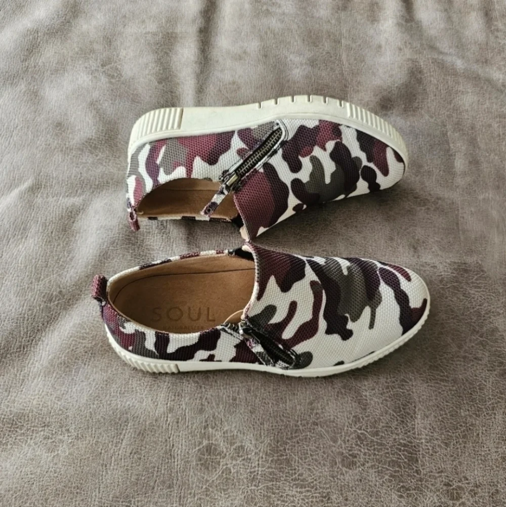 Soul Naturalizer Slip- On Sneakers Size 7.5